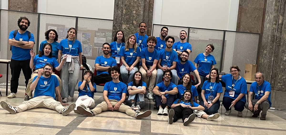 Foi um dia incrível, em que todos, do presidente aos estudantes de licenciatura, vestiram a camisola do @istecnico e mostraram a nossa casa aos mais de 2 mil visitantes. A equipa feliz mas exausta agradece a todos que fizeram deste dia possível - agora, hibernamos até segunda.