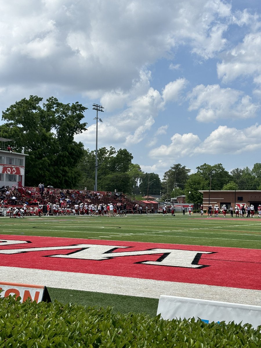 Amazing spring game great environment had a great time bonding with some future teammates.. can’t wait to be back for camp 🐺❤️