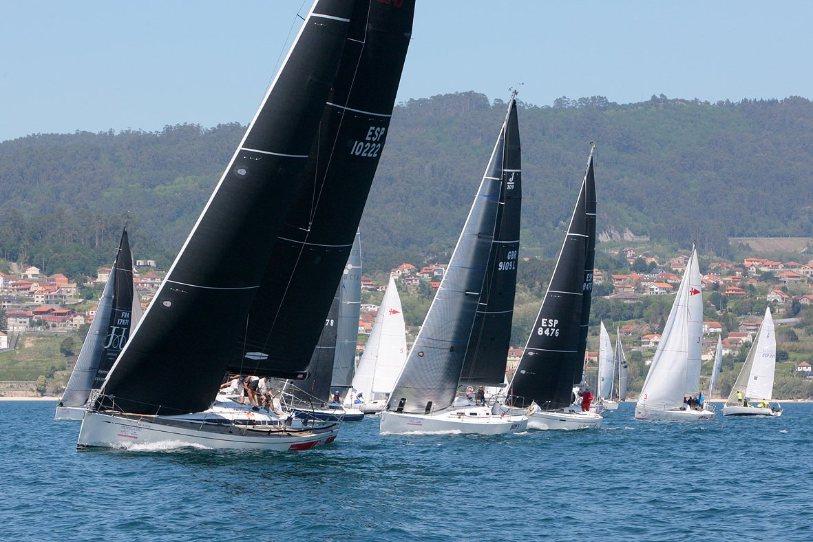 👉 Baiona coronó esta tarde a los campeones del #TrofeoCdeC.

Te lo contamos en nuestra web 👇

mrcyb.es/baiona-corona-…

#vela #náutica #deporte #Vigo #Combarro #RíasBaixas #Galicia @GrupoCdeC @turismodebaiona