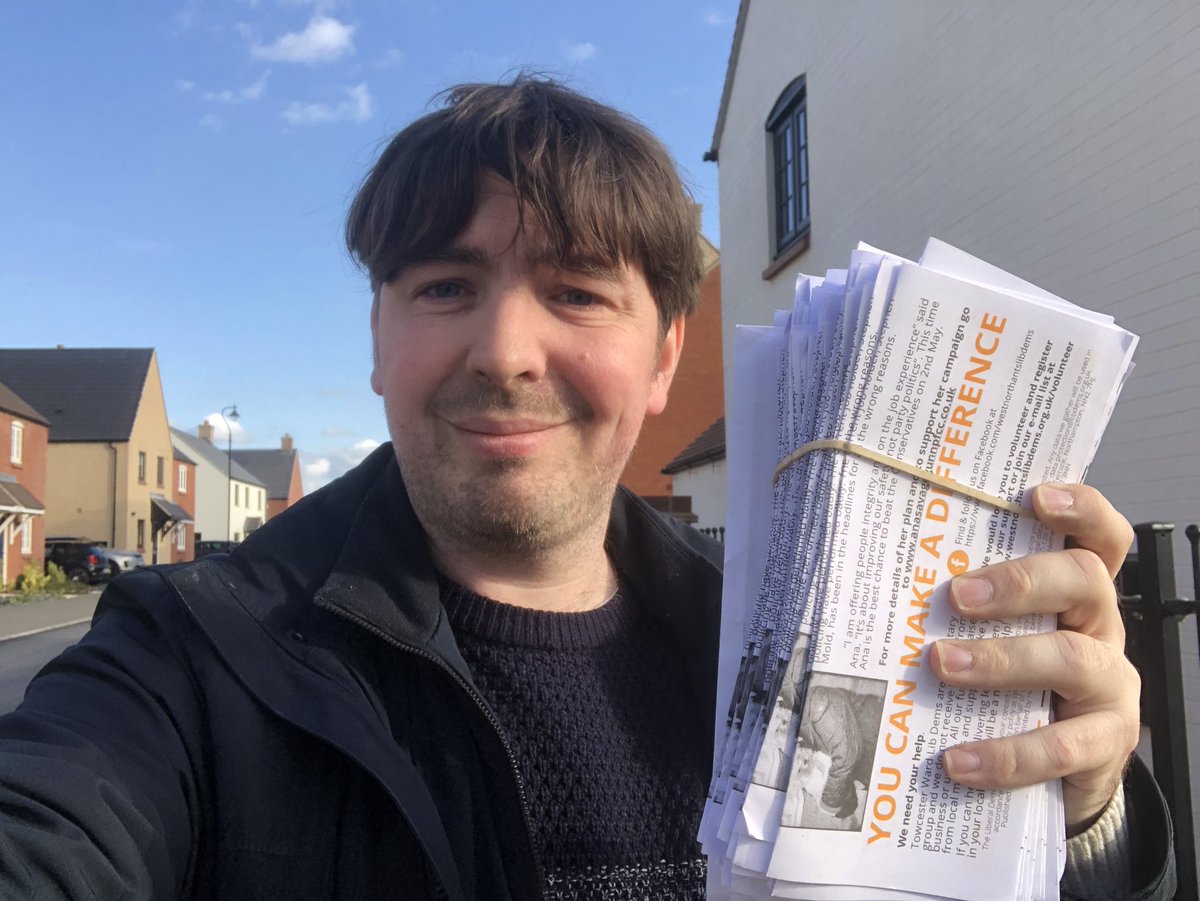 It was great to be out doing some more deliveries in Towcester, plenty of conversations and good weather. What more could you ask for.  Helping to get the word out about @SavageGunn and the crucial importance of voting on May 2nd.