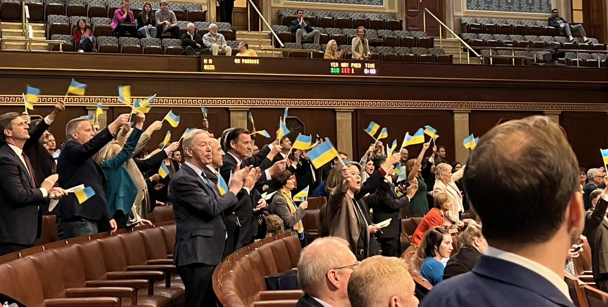 What an image. 🇺🇸🤝🇺🇦