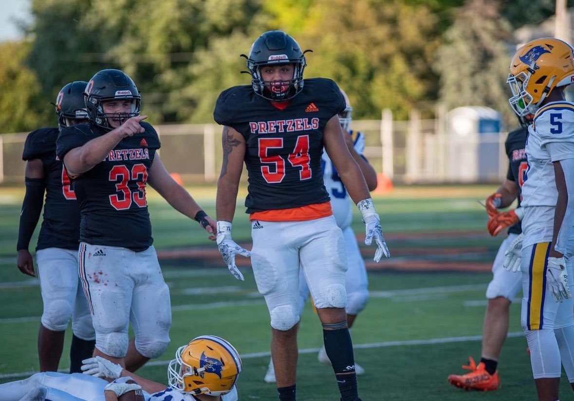 PretzFB's tweet photo. 🥨Pretzel Player of the Week🥨

A four year varsity player &amp; an undeniable force at linebacker, Ali  Al-Zirj‼️ The Pretzel defense will be missing #54 next year…

👉 @AAlzirj @AAlzirj @AAlzirj 👈 https://t.co/5lmlsuFHiQ