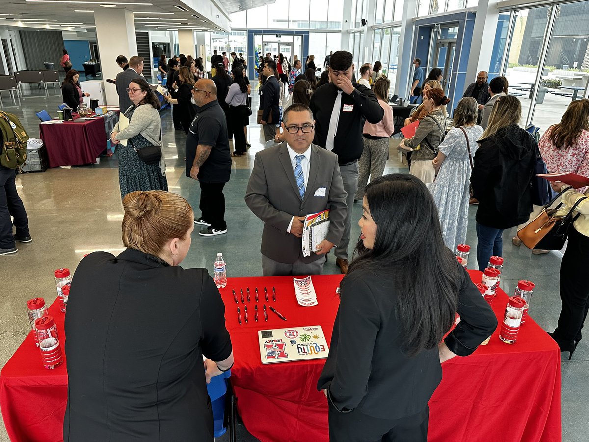PUHSD_HR's tweet photo. Today’s job fair was a huge success!!!  We met tons of incredible candidates.  Huge thanks to @PerrisESD, @MenifeeUSD, @RomolandSD, and @NUSDnews for joining us today!!!  If you miss the job fair, check out our vacancies at https://t.co/3yEtZncluG https://t.co/hXqrGqb2OZ