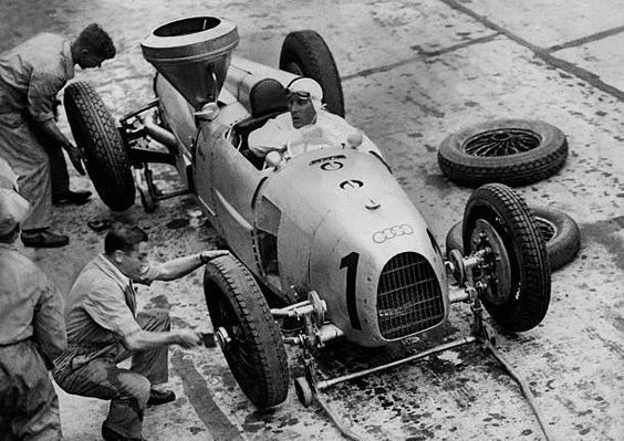 German Grand Prix 1934

Race winner Hans Stuck sitting in his Auto Union Type-A 4.4L V16 making a pitstop.

Luigi Fagioli finished 2nd and Louis Chiron 3rd.

#F1 #RetroGP #RetroF1