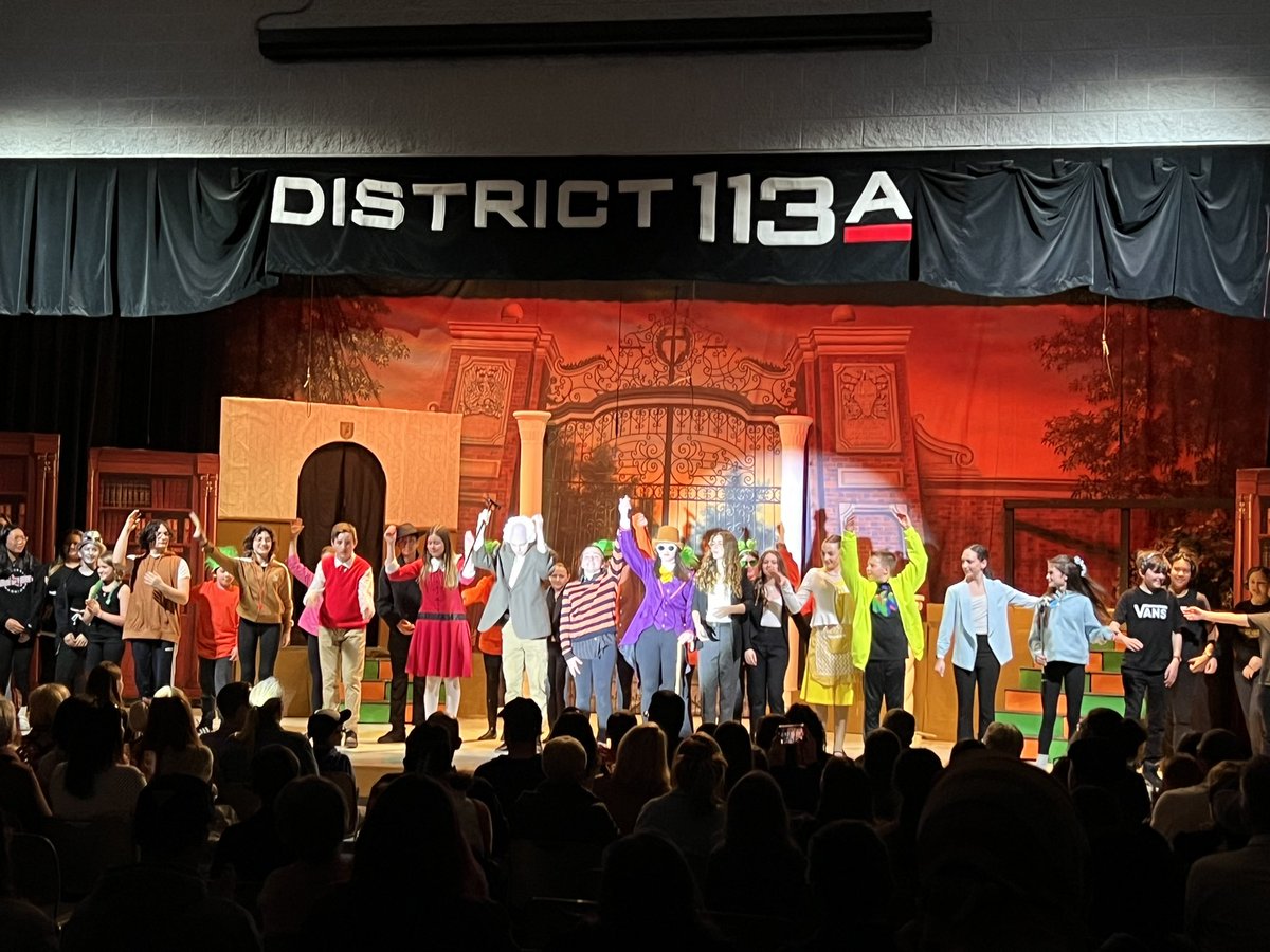 OMattingly15's tweet image. Willa Wonkie was incredible!!! My students are SO talented!! I absolutely love seeing them shine on stage! ❤️ I feel so lucky to be their teacher!  #sd113a #oqms #springplay