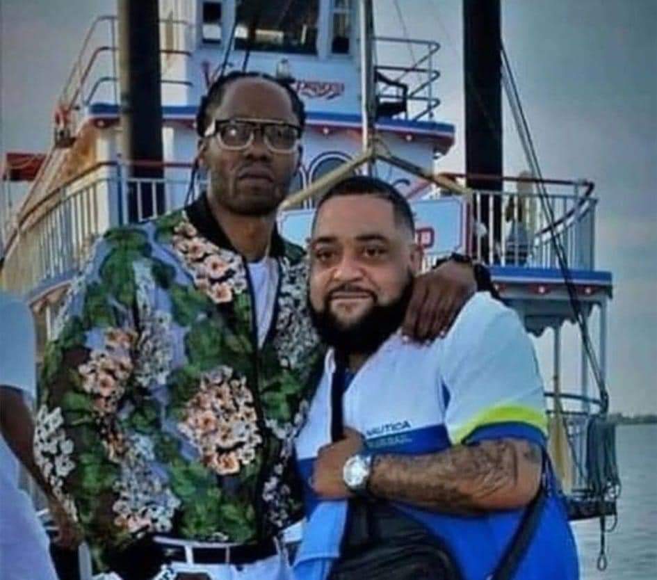 Grindz_TV's tweet image. #TEMU #2Chainz &amp;amp; #DJKhaled 💀
