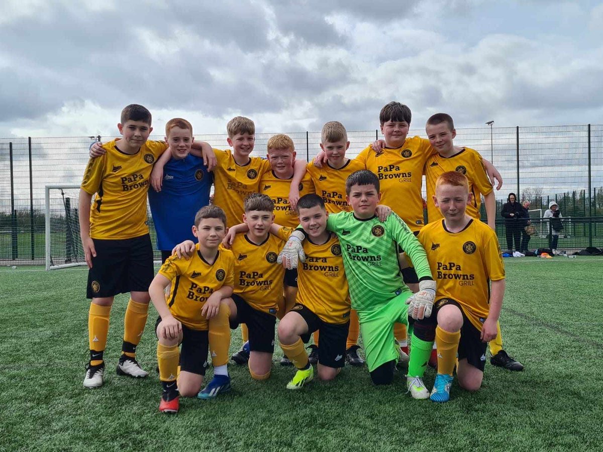Last Sunday, our 2012s, sponsored by PaPa Browns, finished off their trip with some training and playing against local opposition in Liverpool ⚽️

A huge thank you to everyone who made this trip possible! 🙌

#CRFC #AmberArmy 🟠⚫️