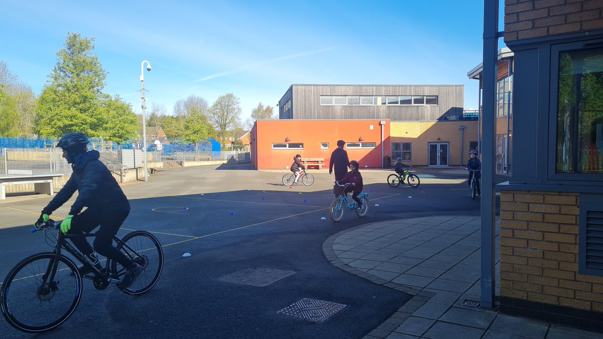 Well done to everyone in year 5 who completed their Bikeability course on Thursday!