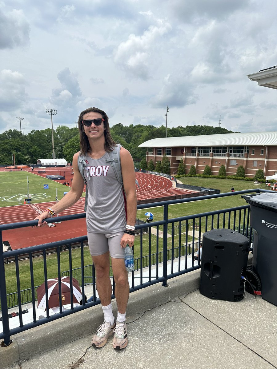 JackTroyU's tweet photo. Great Day at Auburn! been a long time coming, means so much to get a PR after a long road of challenges #2.05 https://t.co/Zfu1SBD8tx