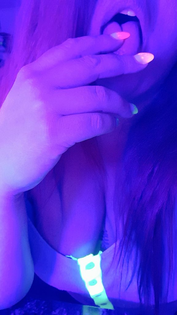 delenastar_'s tweet photo. Babe, I'm waiting for you to have fun. 
Look for me in the first comment ♡ https://t.co/cVqOV65ZpK
