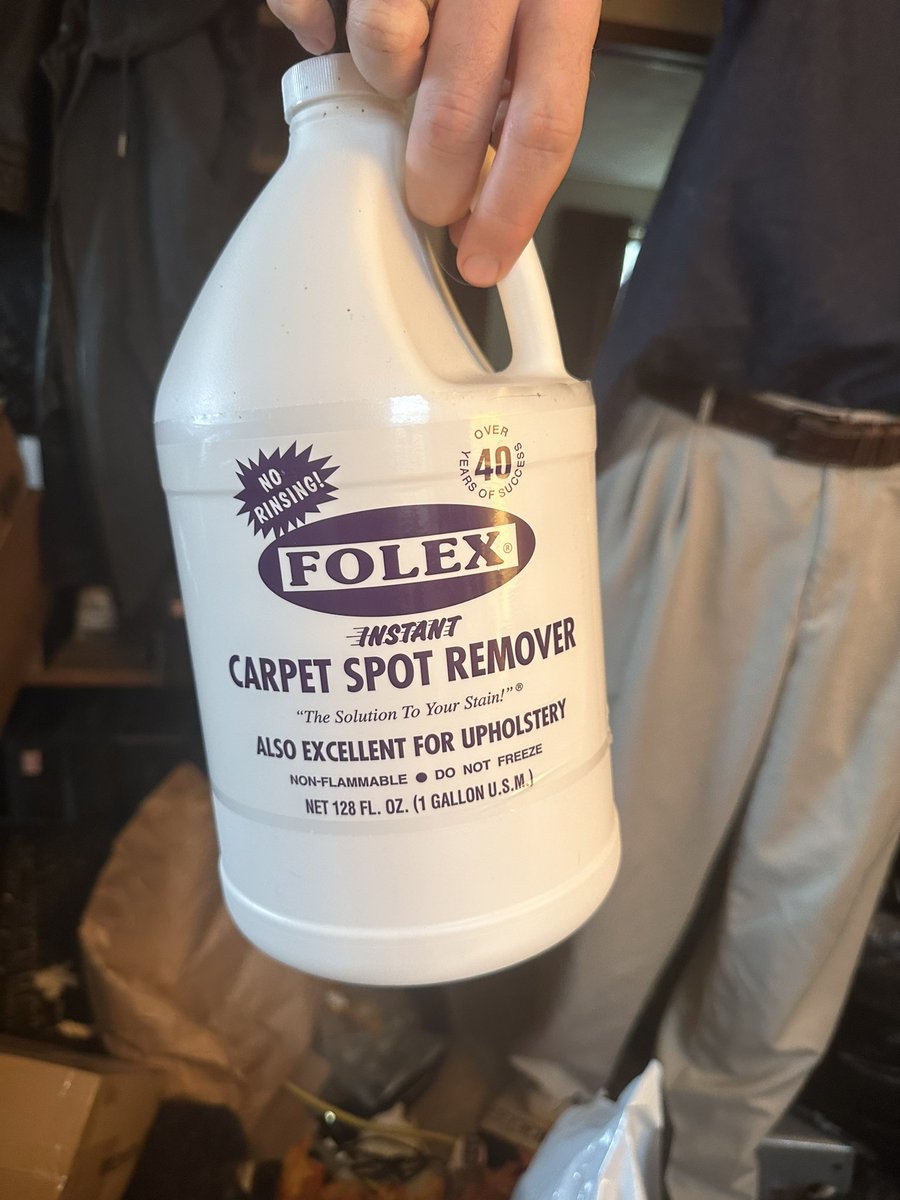 JimKerfien's tweet photo. @SarahJaneWinter We were talking about Folex, it’s a stain remover. https://t.co/plPVfESYTP
