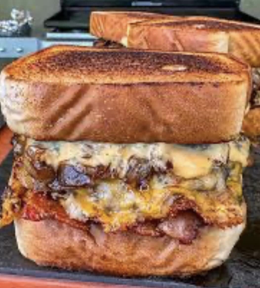 Texas Toast Grilled Cheese Bacon Cheeseburger 🥓 🍔