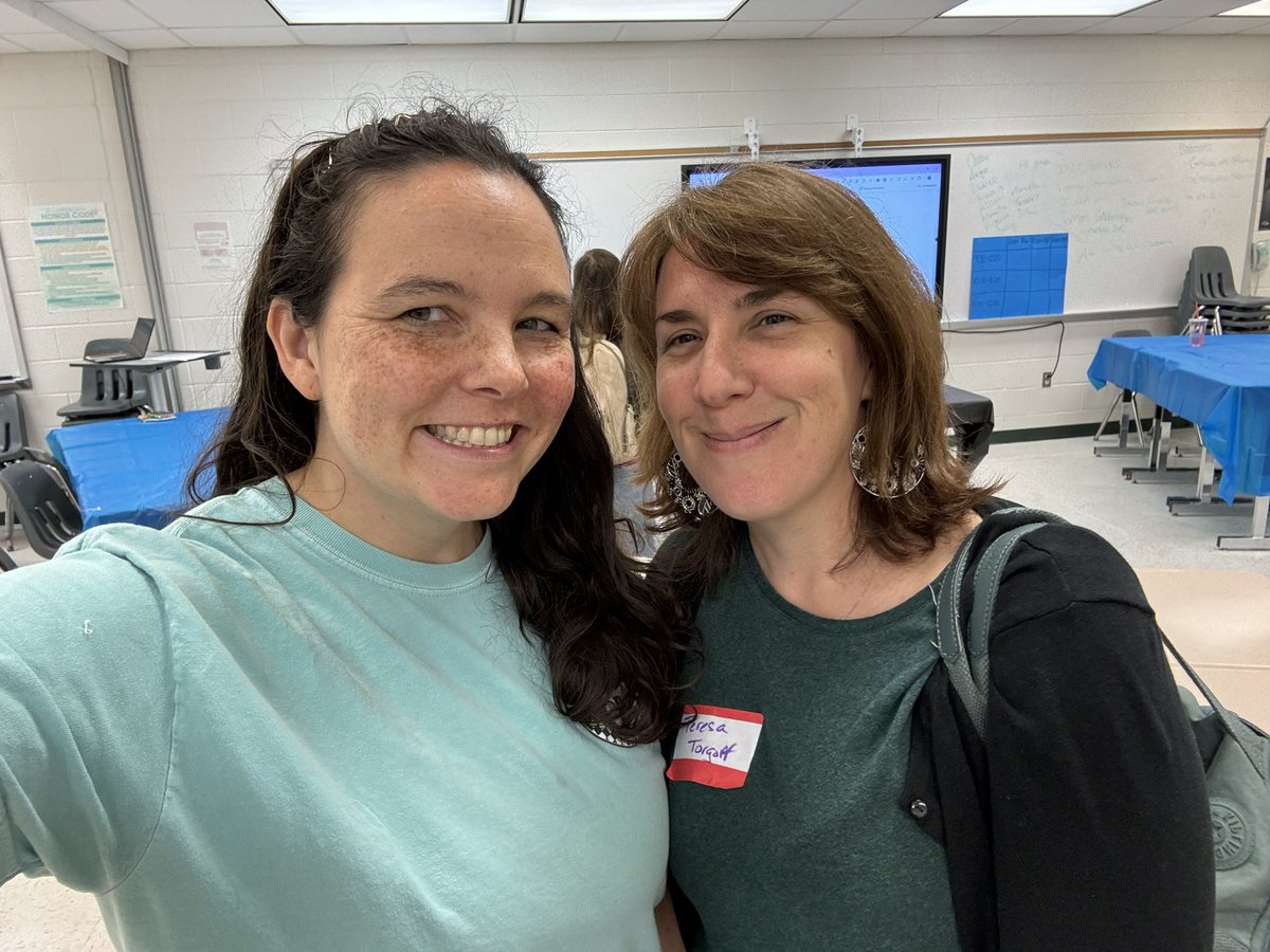 LaurenPazSoldan's tweet photo. Such a fun teacher-cup-filling morning with @edcampciva! @Marishawkins @CherieDuma @TeresaTorgoff https://t.co/l2vGnkzxEU