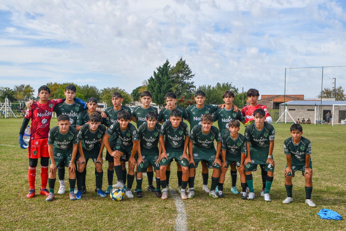 ⚽️ #JuvenilesLPF / Resultados finales 🆚 @cacc_sde ⬇️ 📍 En Junín 👍 7ma: 3-1 (San Juan x2 y Herrera) 👍 8va: 3-0 (Ciribe x2 y Antonini) 👎 9na: 0-1 📍 En Predio Central Córdoba 👎 4ta: 0-2 👊 5ta: 1-1 (Macias) 👎 6ta: 1-2 (Ipharraguerre) #DaleVerde 🇳🇬