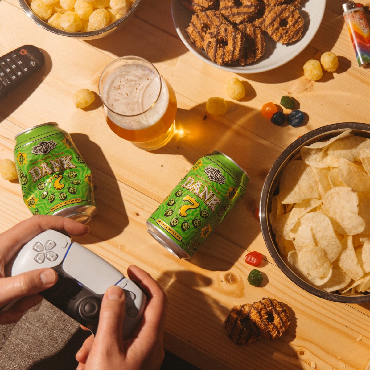 Dank 7 stands up to any snack pairing, from salty chips to chocolatey cookies. Just sayin' 🤙