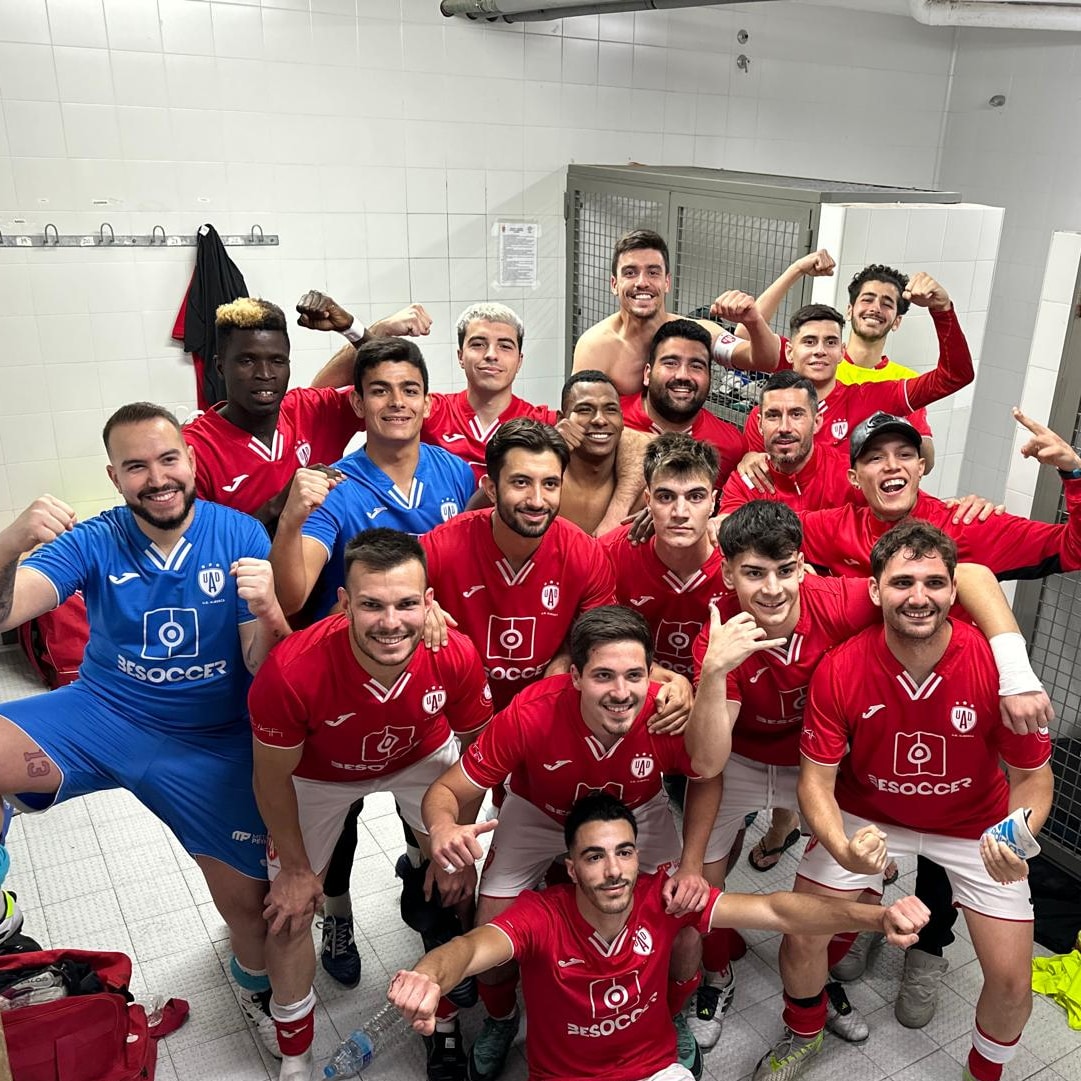 ¡Final!

Victoria trabajada ante nuestros vecinos 👏

Palmeral 0 - UD Alberca 1

Seguimos trabajando 💪.