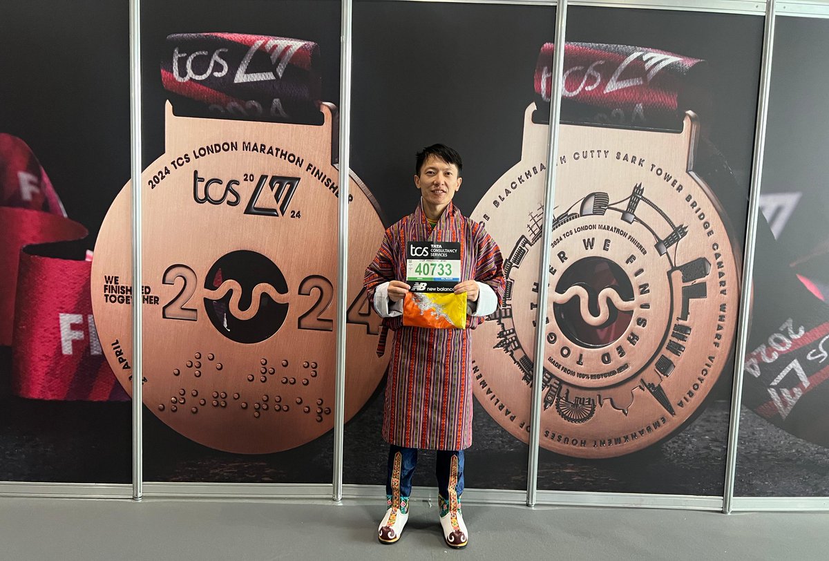 DorjiWangchuk's tweet photo. The first Bhutanese runner is all set to participate in the 2024 London Marathon tomorrow! 🎉🇧🇹

Meet Dr Tenzin Dorji, @tregxel who is raising funds for @NSPCC

Let us cheer Tenzin as he runs alongside other 65k runners from 158 nations @LondonMarathon
@KuenselOnline @BBSBhutan https://t.co/1GOkq4jYtT