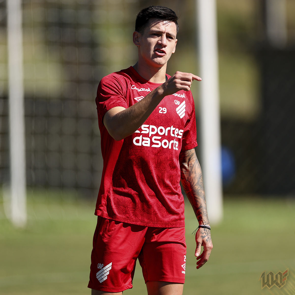 AthleticoPR's tweet photo. 🔴⚫
Furacão realizou neste sábado, no CAT Caju, o último treino antes da partida contra o Internacional! 

Veja aqui como foi: 
📲 https://t.co/GZelfEcnQu

#CAPxINT
Brasileirão: 3ª rodada
⏰ 21/04 (dom), às 16h
🏟️ Ligga Arena
🎟️ https://t.co/M5FoYshG8X 
📺 Rede Furacão e CazéTV

📸 Cahuê Miranda/athletico.com.br
#Athletico #Brasileirão