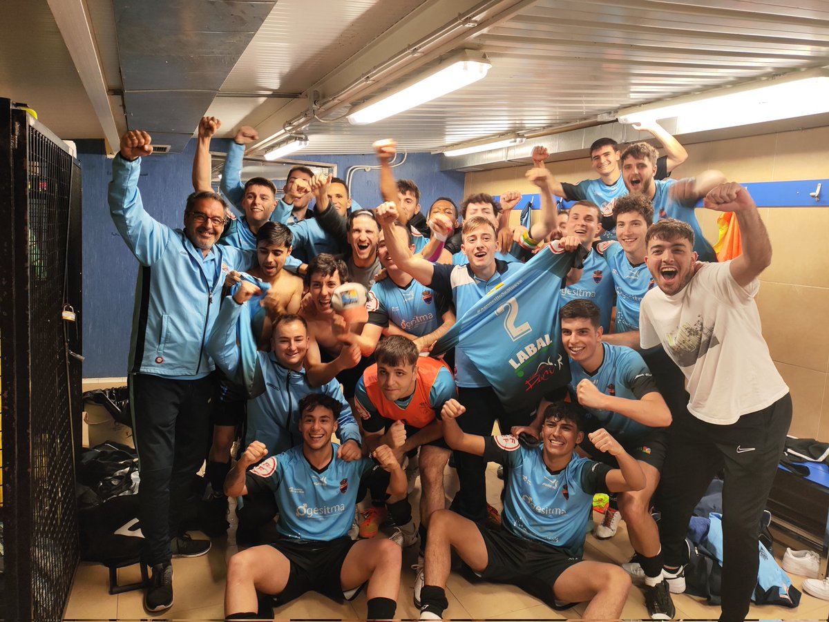 CD_Agoncillo's tweet photo. VICTORION

Qué partido del equipo que ha sumado una grandísima victoria por 0-4 en un partido increíble ante el Yagüe 

Goles de Sampedro (2), Nalda y Altuzarra.

Partido de categoría, donde todo el equipo ha rendido a un nivel espléndido. 

!Qué maravilla! Increíble https://t.co/J1Hfbmdc1g