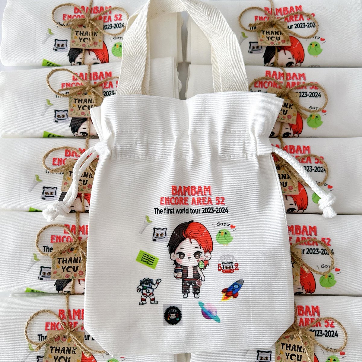 kaekulthip's tweet photo. Giveaway คอนน้องแบม เอาไว้ใส่บงกันได้น่ะ มี 100 ใบ ยังมีอีกหลายอย่าง ไว้ทยอยลงให้
#encorearear52
#BAMBAMENCOREAREA52INBKK 
#BamBamAREA52ราชมัง https://t.co/69zaIhsCHX