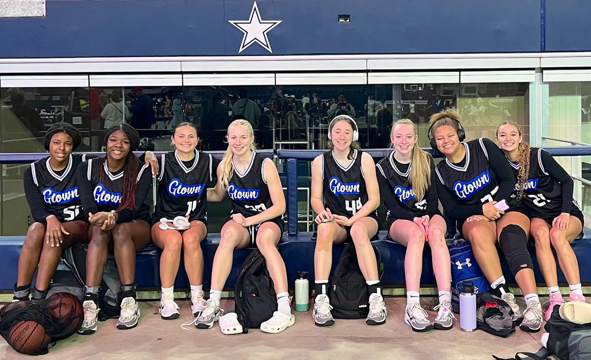 LADY EAGLES, playing for Georgetown Magic, beat Austin Elite Rock in Heart of Texas this AM. So proud of how our veteran players & parents are helping our rookies get things figured out. Our team is 3-0 vs all-star teams—Can’t wait for our season #MarchDoesntStartInMarch #EFND💙