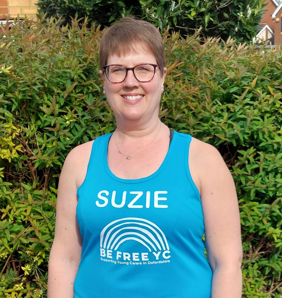 A big cheer to Suzie Walker who will be taking part in the @londonmarathon tomorrow in aid of @BeFreeYC There's time to donate for tomorrows marathon; justgiving.com/page/suzie-wal…