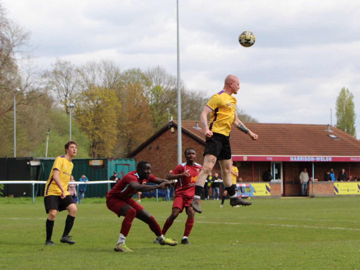 Action from our reserves Cup victory this afternoon against @GovanAthletic #WeAreNomads 📸 @torbs62