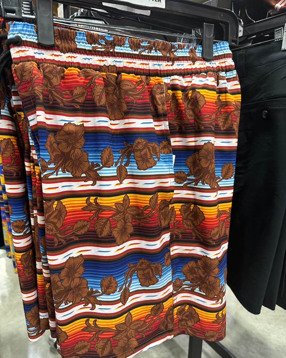 Heading somewhere warm? ☀️🌴

Pack your (swim) trunks!

#travsoutfitter #hooey #cinch #watertownsd #warmweather