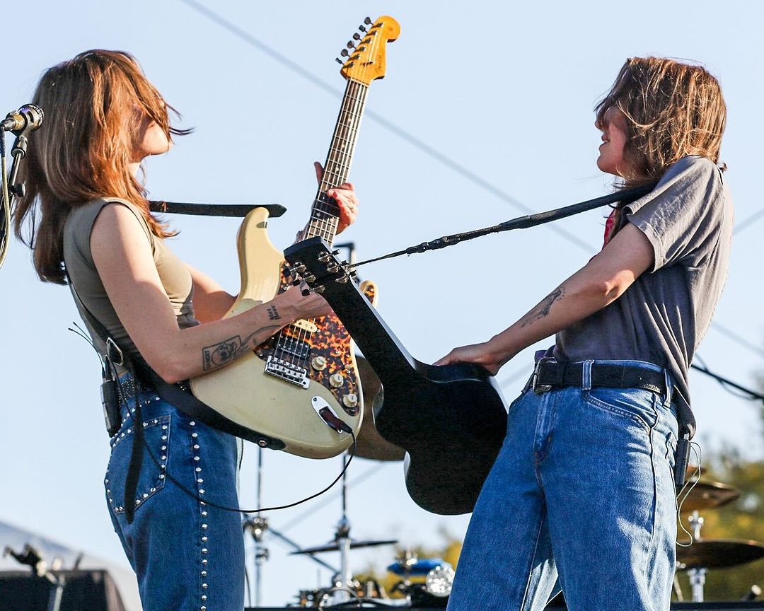 LarkinPoe's tweet photo. @MoonCrushLive, we had such an incredible time — thank you, Pink Moon! 🌙🌙 We can’t wait to get back to Florida. Thank you @FrontRowMN for the fun snaps ✨✨ https://t.co/vz1DL276LF