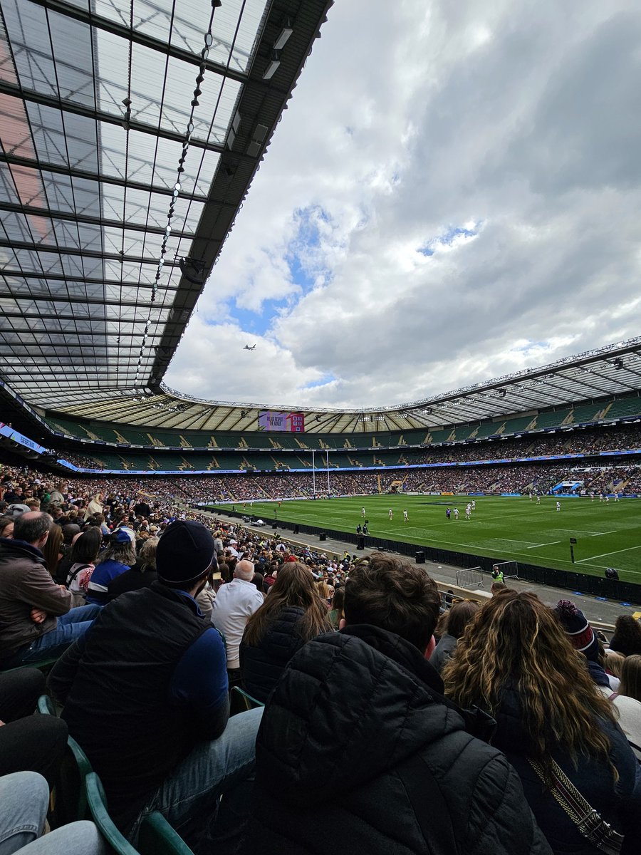 Women's Rugby Six Nations Championship
England 88 (Dow 3, Kildunne 3, Jones 2, Breach 2, Hunt, Aldcroft, Kabeya, Feaunati) Ireland 10 (penalty try)
Twickenham Stadium, London
Attendance: 48,767 

#RedRoses #6nations #womensixnations #England #Ireland