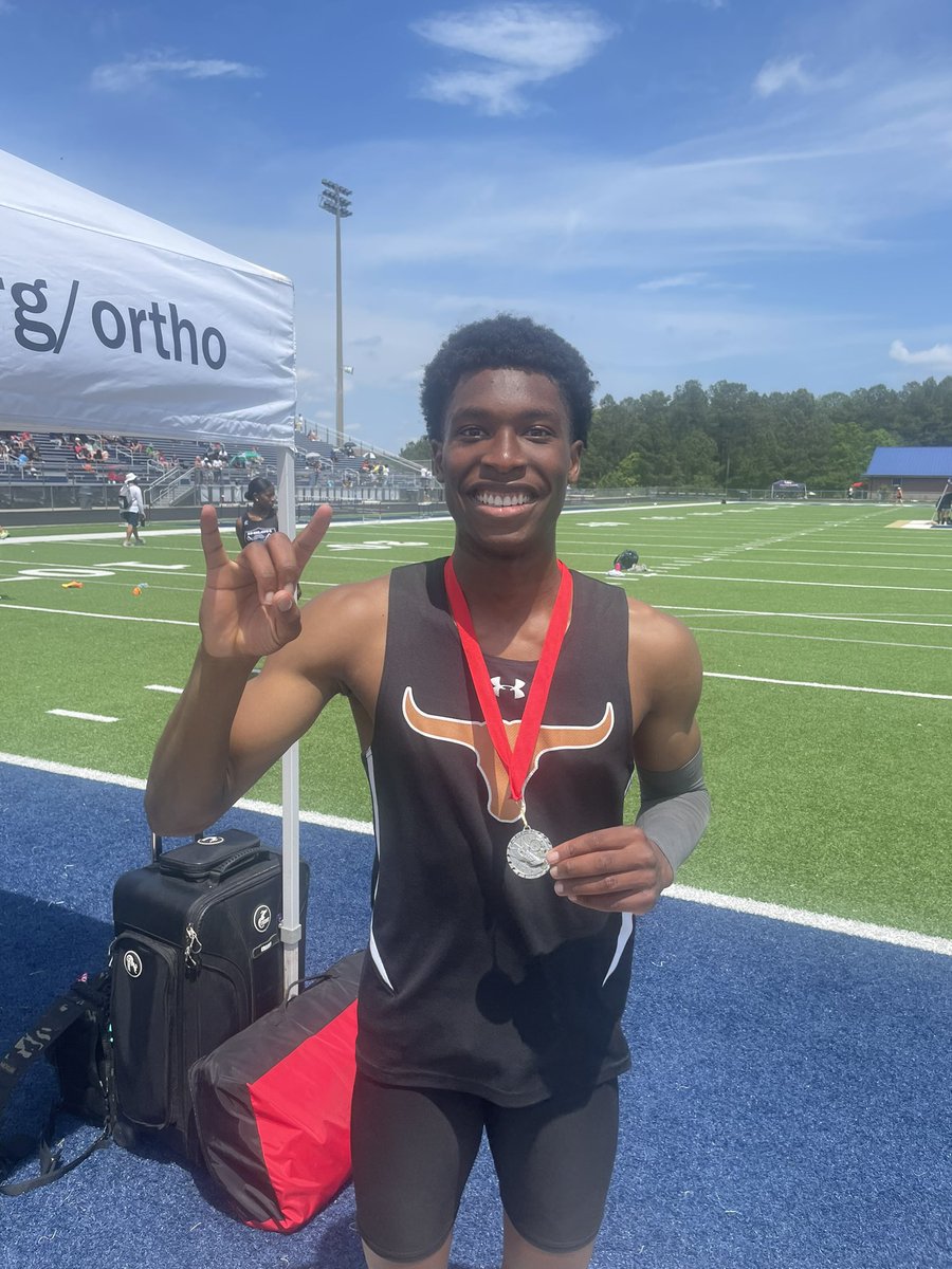 TrackHs's tweet photo. Tim Shorunke broke the Lanier T&amp;F school and placed 2nd in the Region as well as advancing to Sectionals https://t.co/4ouuiQ0D65