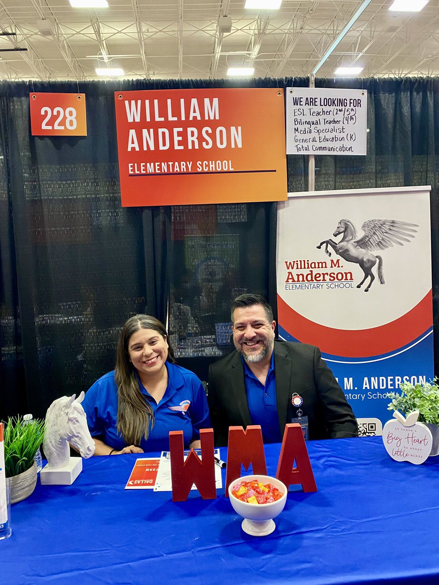 Rainy start to our morning at the Job Fair over at Skyline HS. It was such an amazing event and we had the opportunity to meet so many excited teachers. #LevelUp #WeAreFamily #JobFair