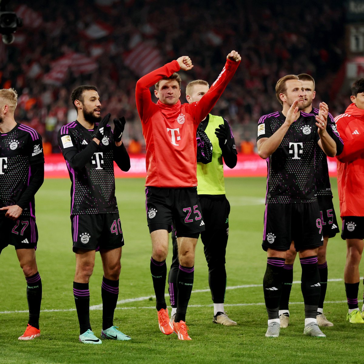 FCBayernEN tweet picture