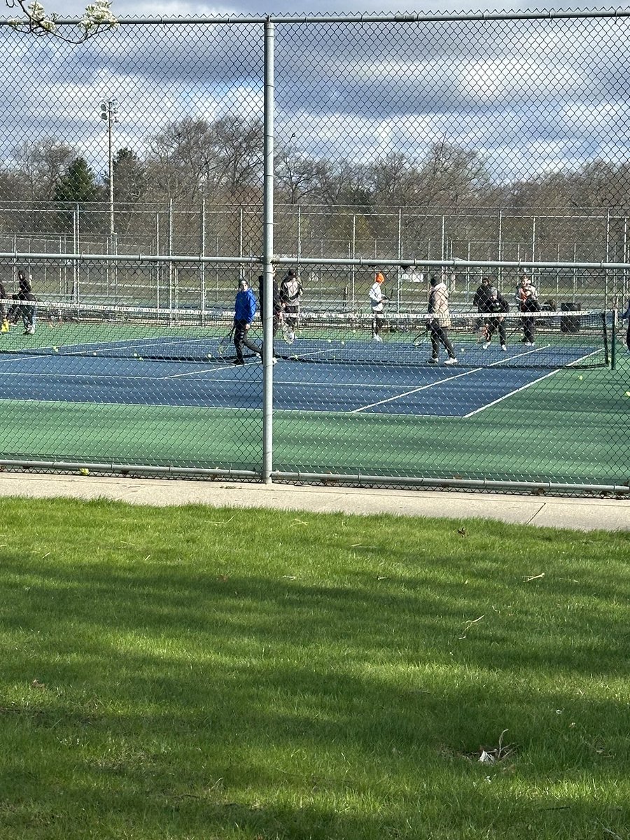 It was a frigid but great morning with the O.J. tennis team at Reeths-Puffer HS today! #BeAnOriole