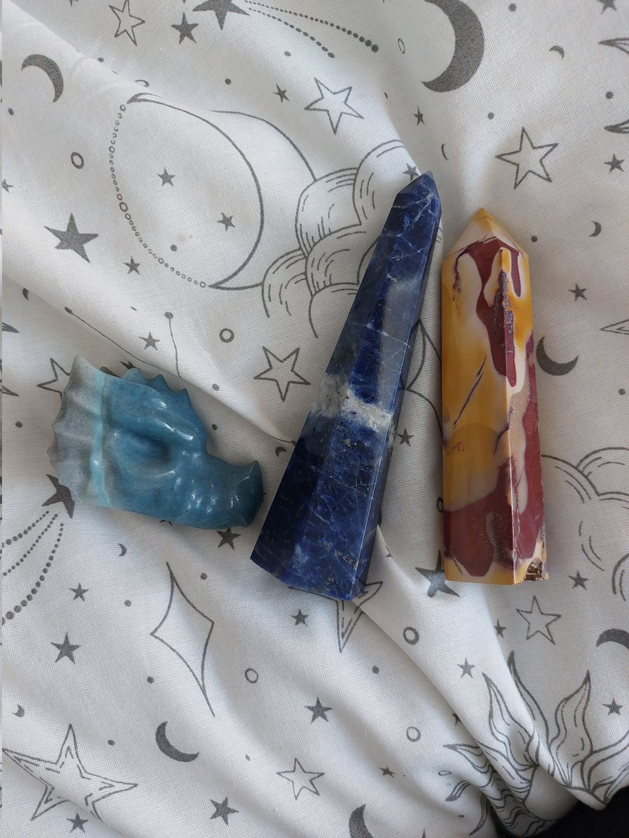 More new crystals 

Sodalite 
Mookaite 
Trolleite 

I also got the stqnd for the Fluorite wand