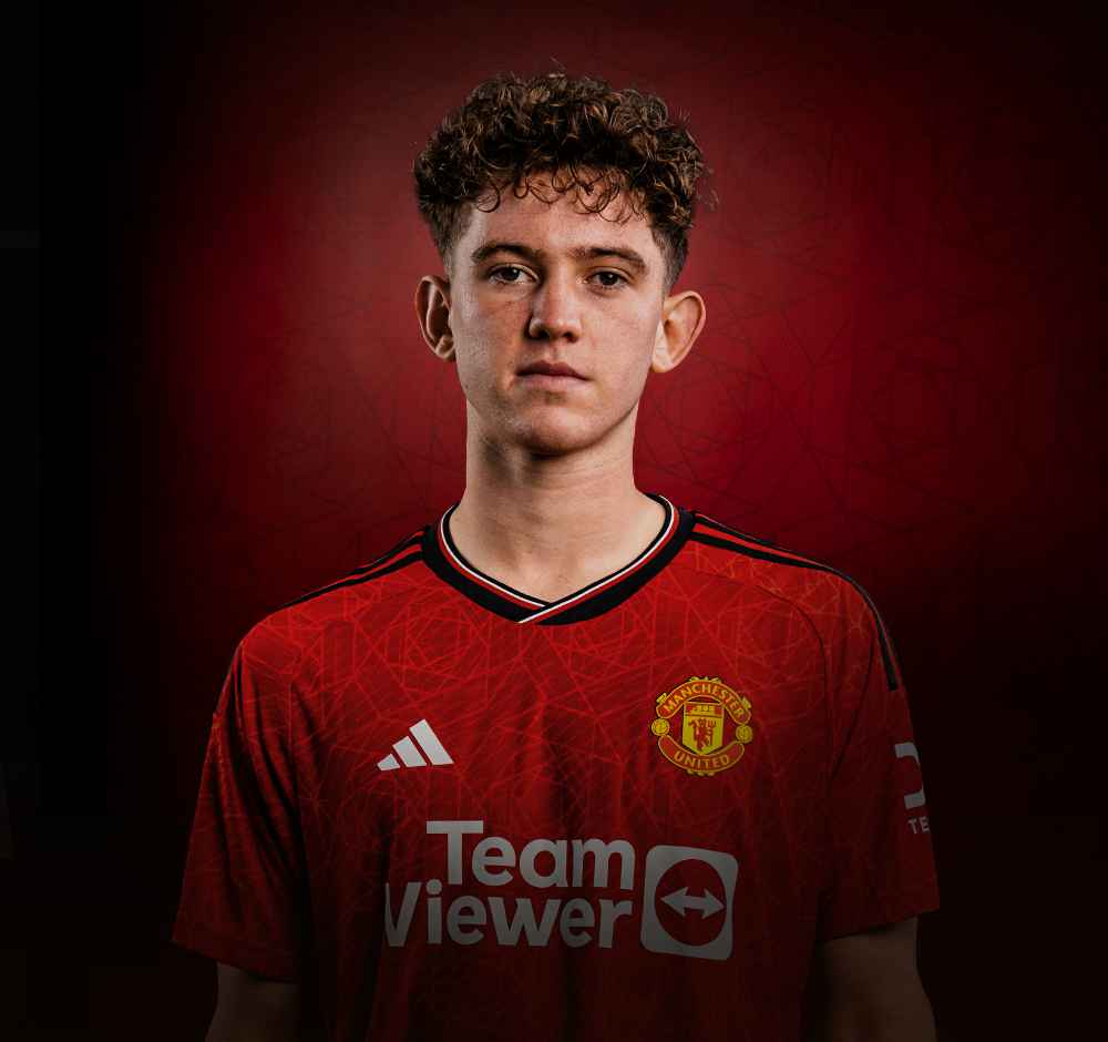 🚨 | Louis Jackson (18, CB) has travelled with the Manchester United squad. [MEN]
#mufc #michaeloliver #chelsea #robbed #jackson #mount #amrabat #chelsea #michaeloliver