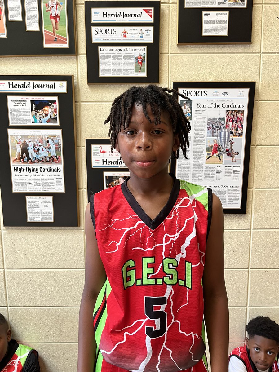 Phenom_Exposure tweet media