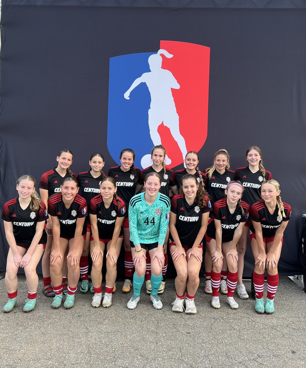 2009 GA wrap up the Girls Academy Spring Showcase in North Carolina with a 2-0-1 record, finishing in first place #RepCentury