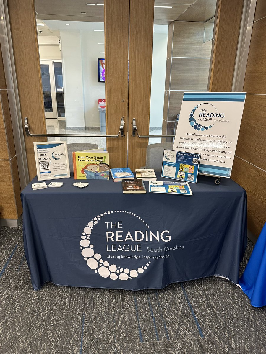 ReadingLeagueSC's tweet image. TRL-SC spent this morning with the Dyslexia Resource Center, Hand2mind and families from around the area for a Navigating Dyslexia Seminar. It is inspiring to see how passionate these parents are about ensuring their child achieves life long literacy skills. #sor #dyslexiasupport