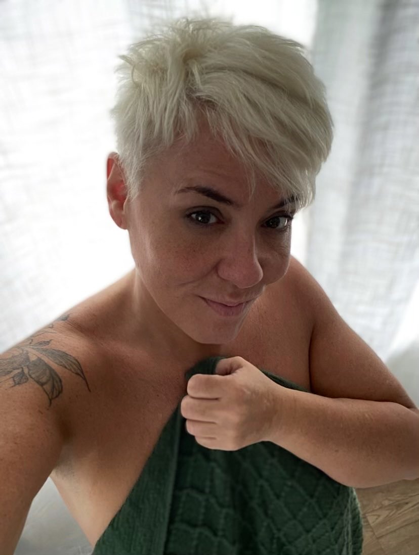 Scorpio_Karen18's tweet photo. I’m tired. I’m sore. I need a hot soak, a strong drink, a good massage and some comfort food. https://t.co/DAj5K6eTbS