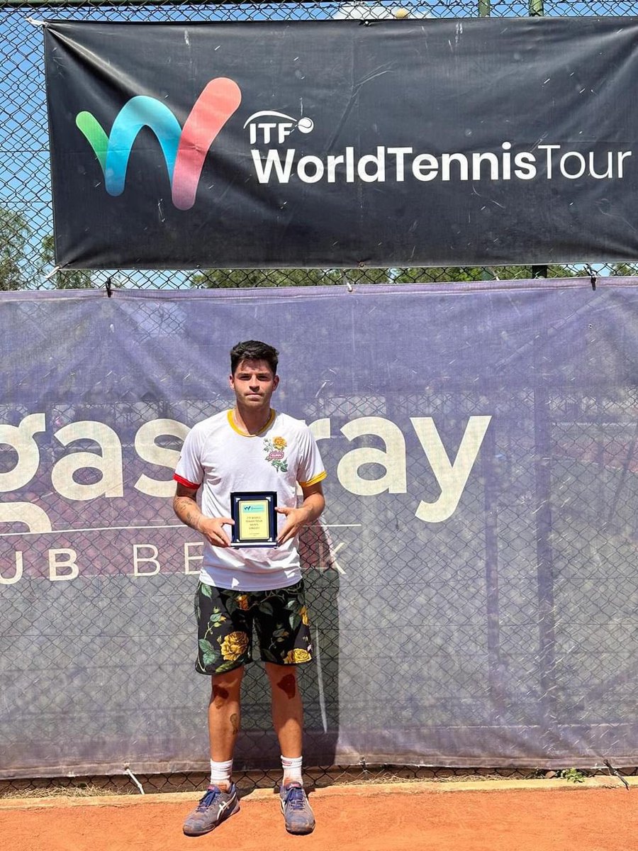 Facundo Juarez Vila è il campione del tabellone di singolare maschile del torneo ITF M15 di Antalya.
#Lecce #Tennis #CTLecce #CircoloTennisLecce #TennisPlayer #TennisTournament #LecceTennis #SalentoTennis #ITFTennis #ITFWorldTennisTour