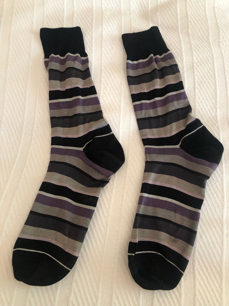 Last night, I was searching through my sock drawer, and found this untouched pair of Façonnable socks. I realized Linda bought them for me years ago, and I had never worn them. It felt like a gift from her, from beyond. And yes, I cried as I put them on. ❤️