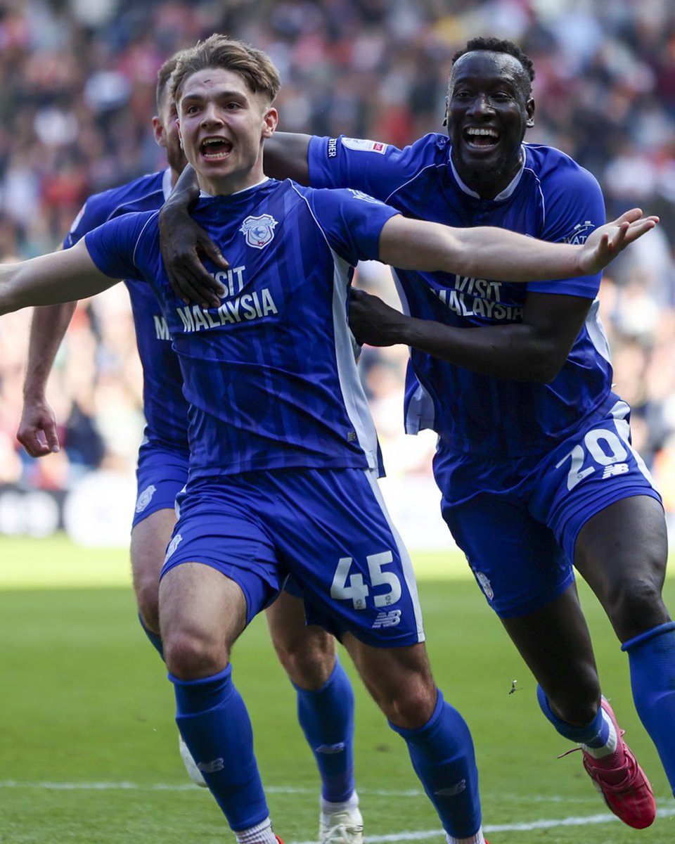 Gavchesterfield's tweet photo. Great day for all at the club; What a special moment!!! 13 years in the making .
Ended the game with 5 academy players/grads on the field. 
Delighted for all the players; their families; coaches &amp; support staff of now and those who have departed. 

Everyone plays their part 💙 https://t.co/4rQ8hJVQrN