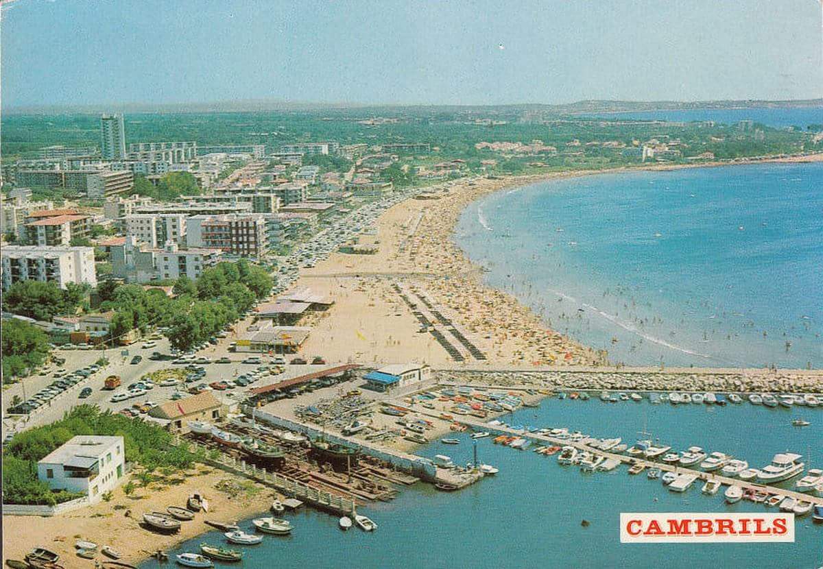 🥱 #BonaNit amb una postal antiga de #Cambrils. #CostaDaurada #CostaDorada #turisme #turismo #postals #postales #vacances #vacaciones #FelizFinde