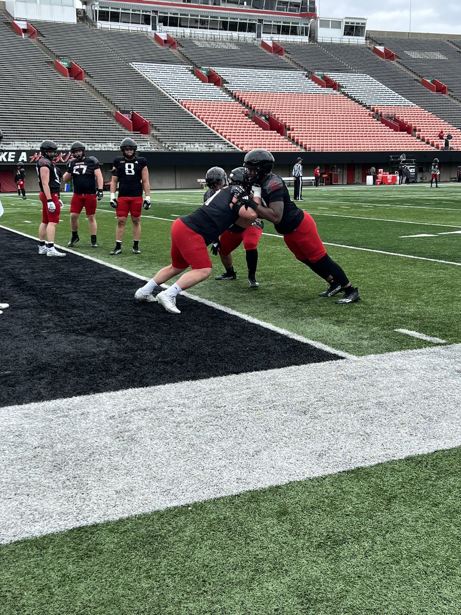 Had a great time @NIU_Football practice today. Thanks for having me. #TheHardWay