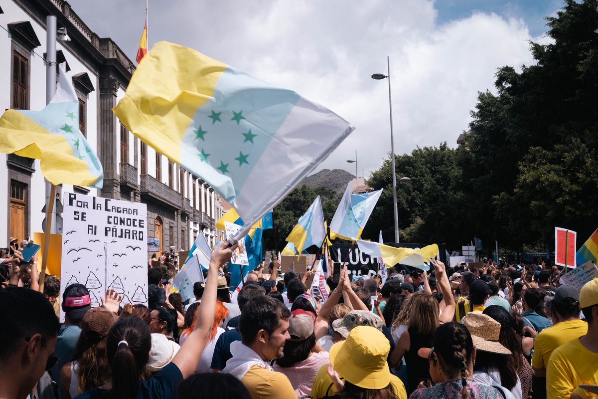 adribenju's tweet image. 20 de Abril: "Hoy no queda casi nadie de los de antes, y los que hay han cambiado"