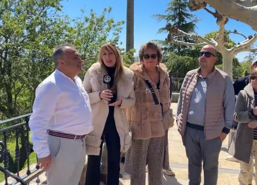aytolaredo's tweet photo. 🎶Dentro de la unión cultural entre #Laredo y #PozadelaSal y tras el #concierto de la banda del municipio burgalés el sábado pasado en la Iglesia de Santa María de la Asunción, La #CoralSalvé ha ofrecido hoy una actuación en la localidad castellana. https://t.co/ORF2f422bu