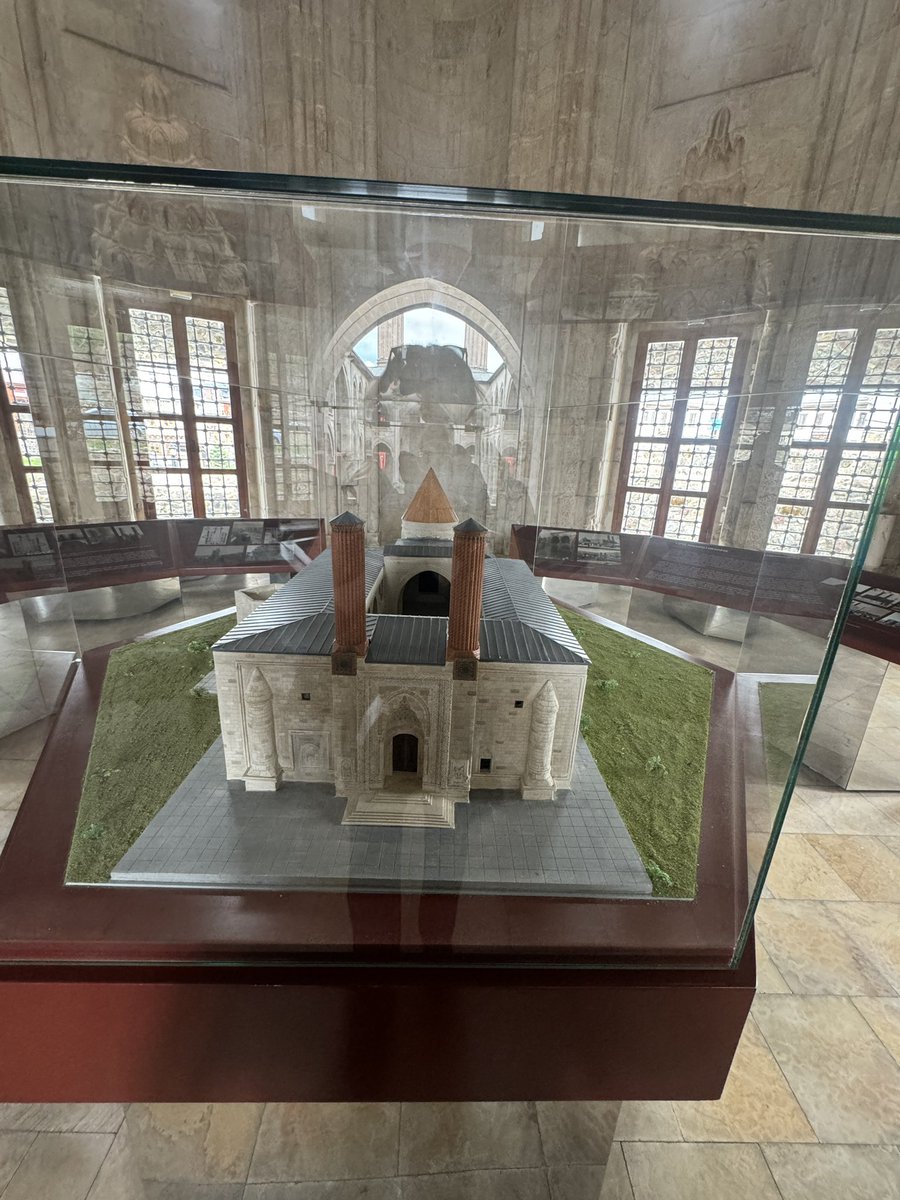 Sevim (@sevimknrl) on Twitter photo 