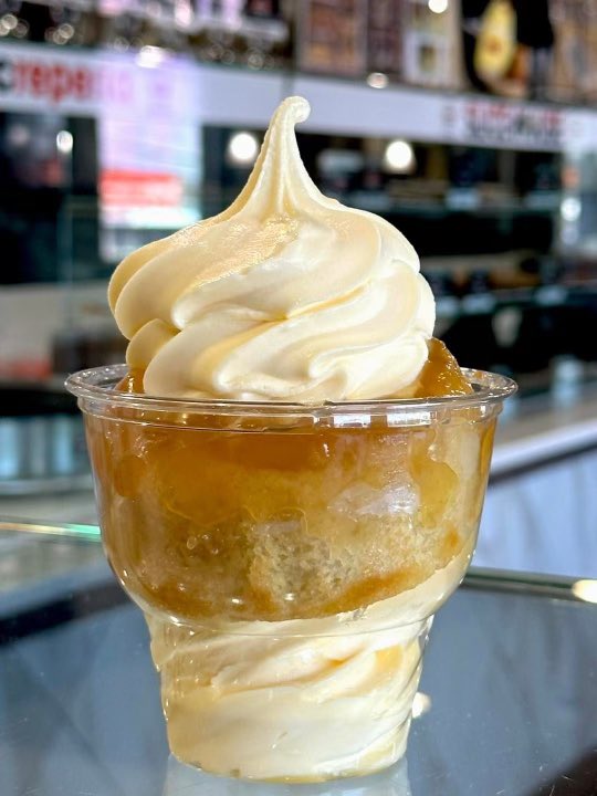 Happy #NationalPineappleUpsideDownCakeDay!🍍🥮 Celebrate with our #DoleWhip #PineappleUpsideDownCakeSundae! Dole Whip, a warm layer of pineapple upside down cake topped w/ Dole Whip Swirl. Caramelized DOLE-liciousness in a cup! #collegevilleitalianbakery #morethanabakery