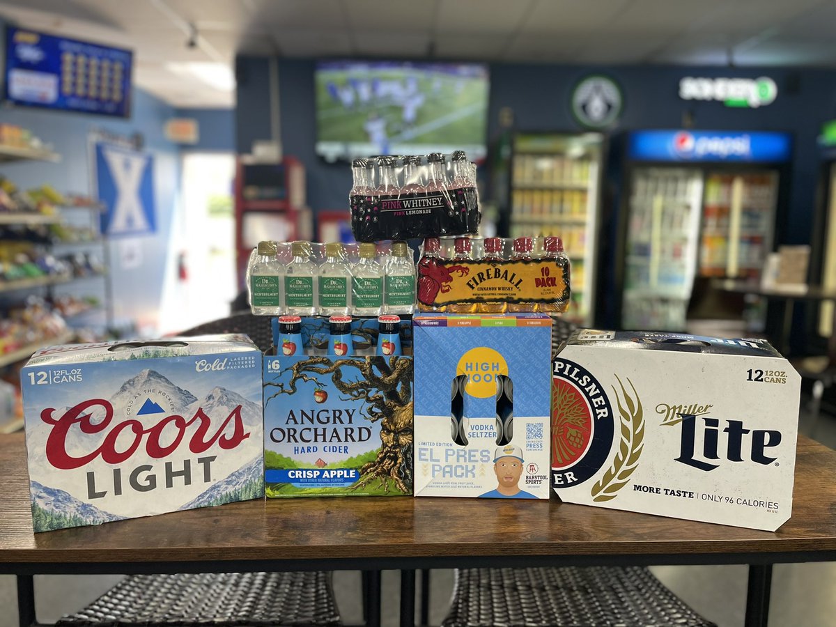 NorwoodCappys's tweet photo. Happy Pig Roast!! We’ve got all your carry out needs covered!
#CappysAF #NorwoodOH #DayDrinking https://t.co/nv4L2OP6us